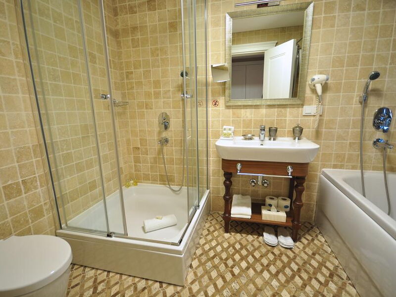 Neorion Hotel  302097