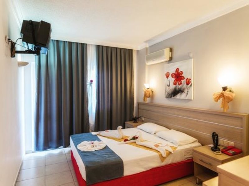 Nergos Garden Hotel 281990