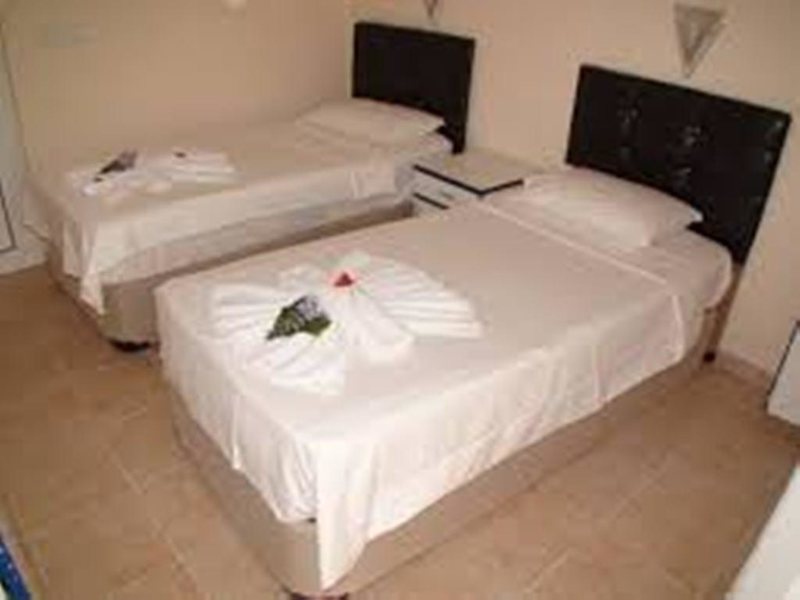 Nergos Side Hotel 282006