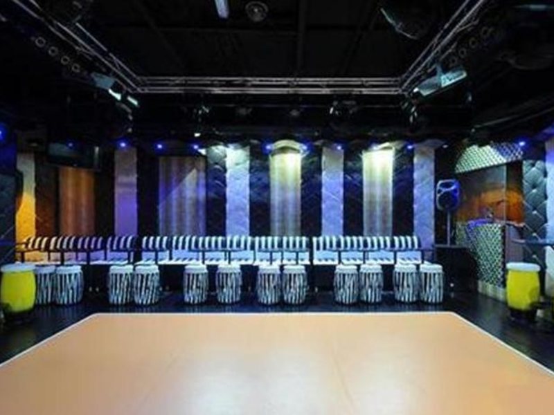 New Peninsula Hotel 48460