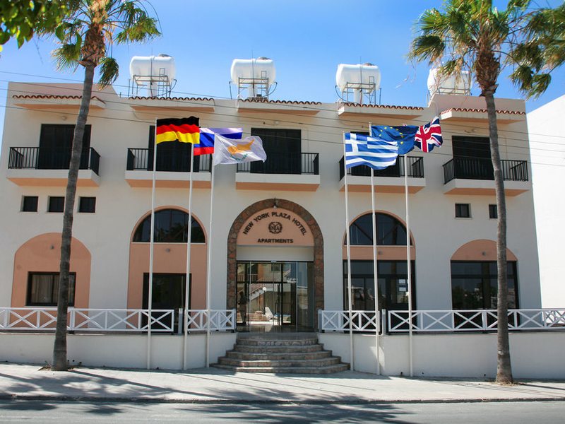 New York Plaza Hotel Apts 206473