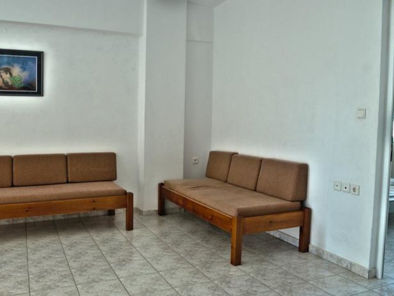 Nicolas Villas 76478