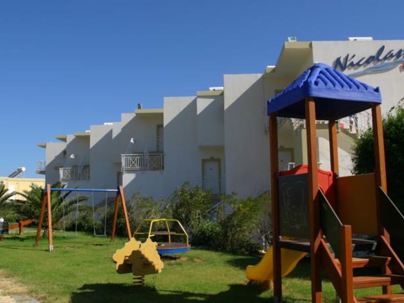 Nicolas Villas 76484