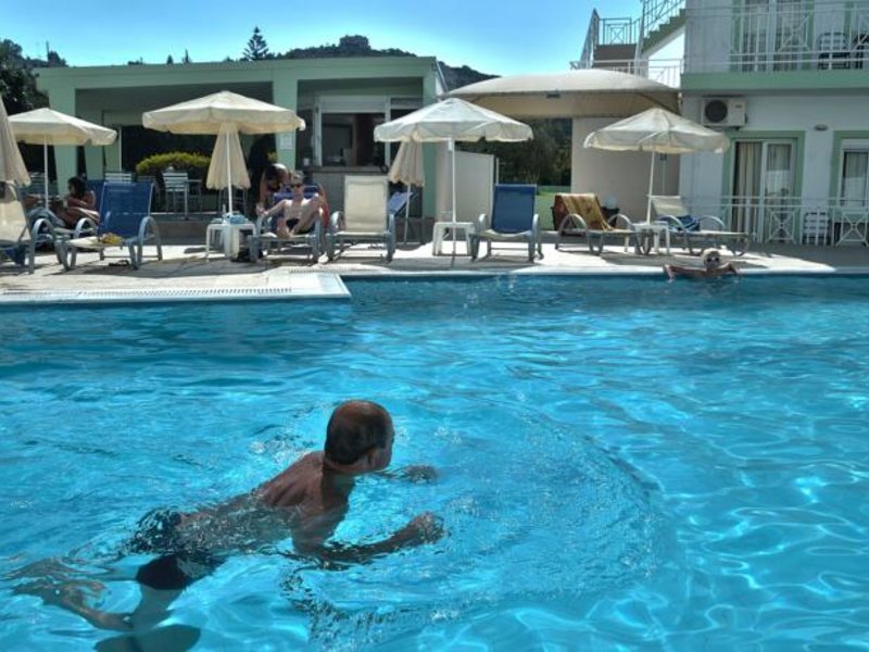 Nicolas Villas 76488