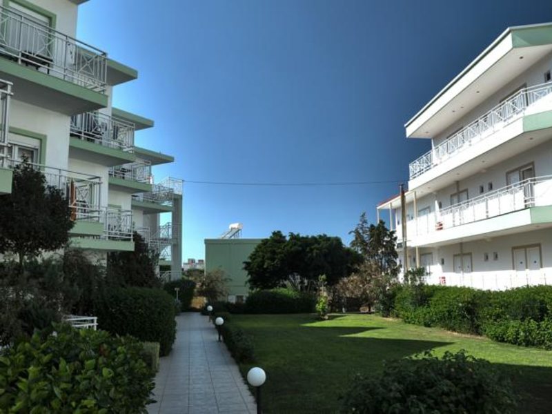 Nicolas Villas 76492