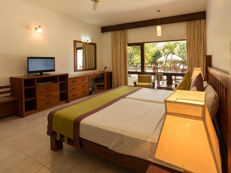 Nilaveli Beach Hotel 108101