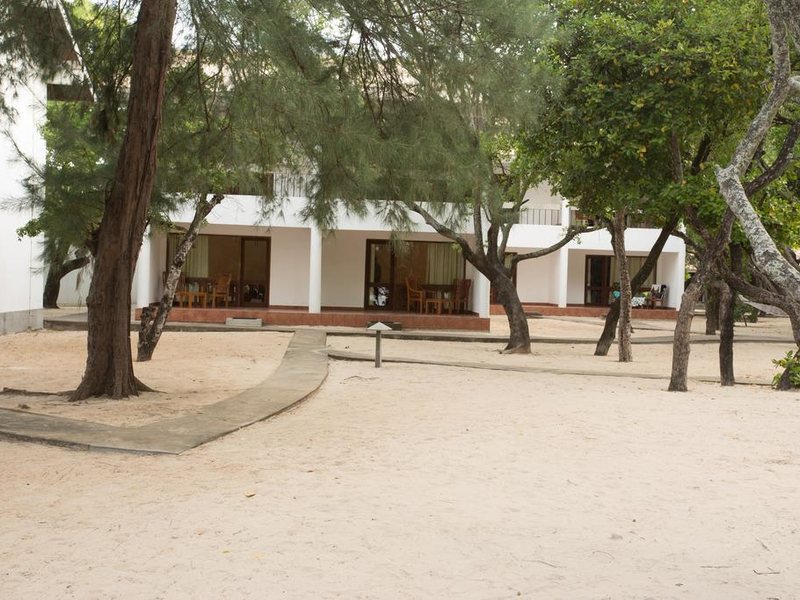 Nilaveli Beach Hotel 108108