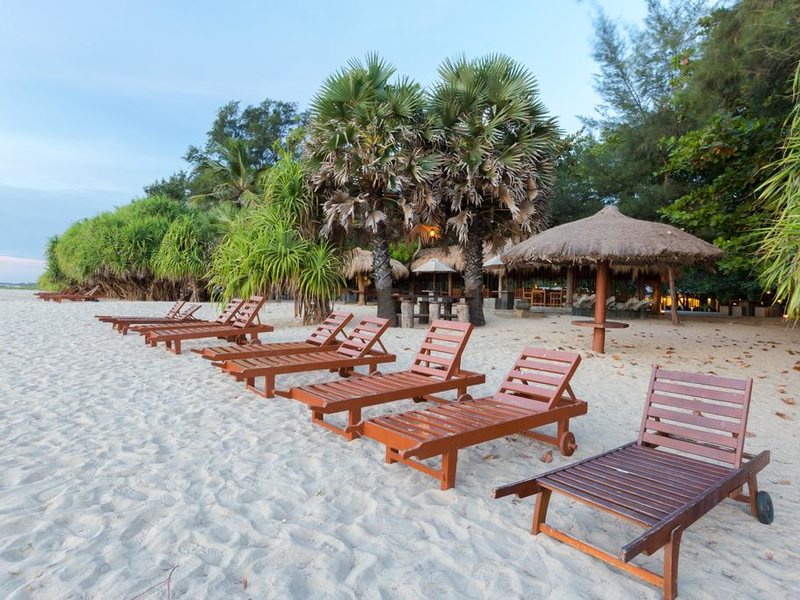 Nilaveli Beach Hotel 108120