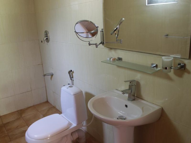 Nilaveli Crystal Blue Hotel 108129