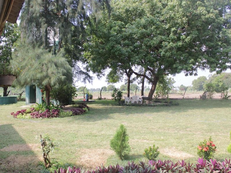 Nilaveli Crystal Blue Hotel 108134