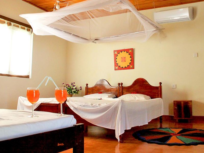 Nilaveli Crystal Blue Hotel 108137