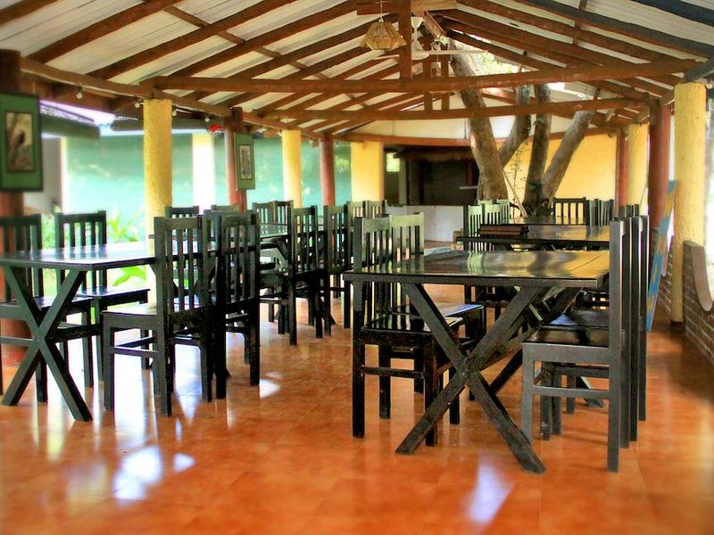 Nilaveli Crystal Blue Hotel 108140