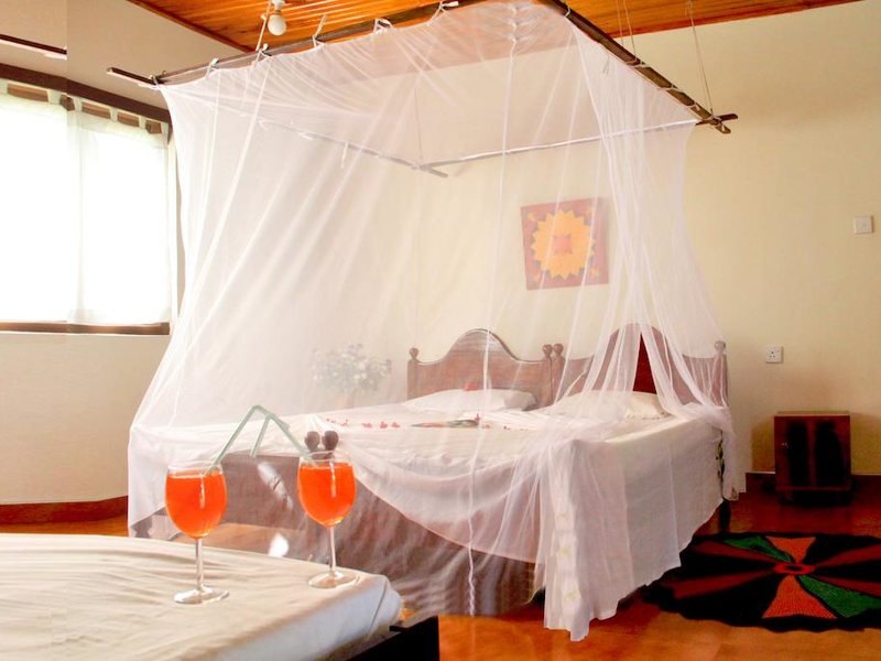 Nilaveli Crystal Blue Hotel 108141