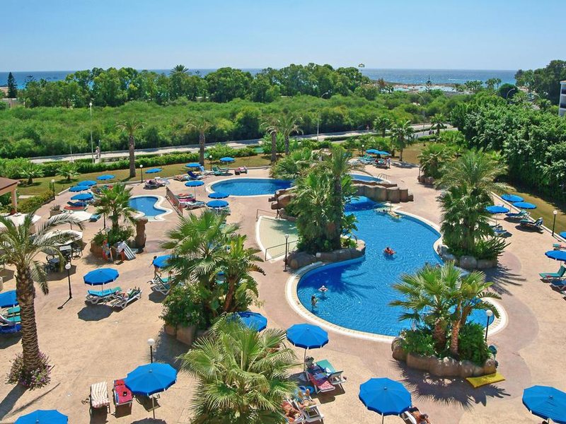 Nissiana Hotel and Bungalows 206584