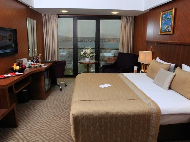 Nixon Bosphorus Dry Hotel (ех 301849