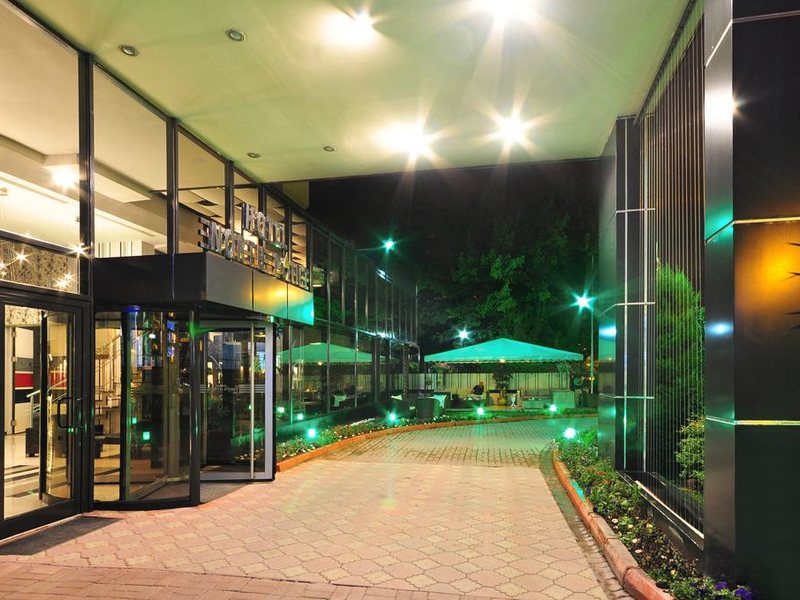 North Point Hotel 276909