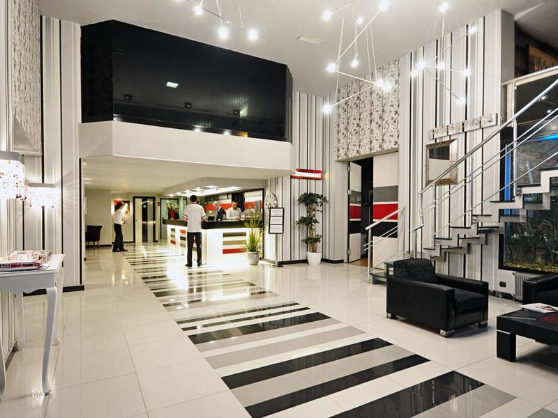 North Point Hotel 276911