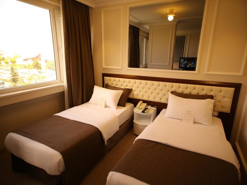 North Point Hotel 276913