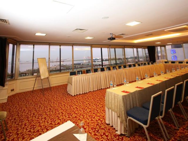 North Point Hotel 276920