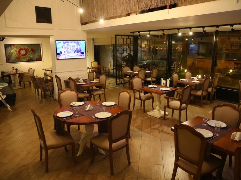 North Point Hotel 276922