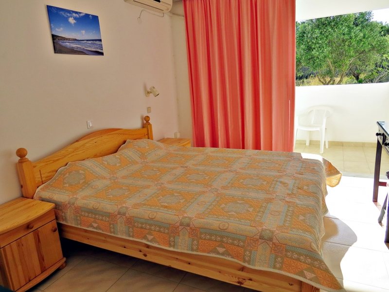 Notos Hotel (ех 78042