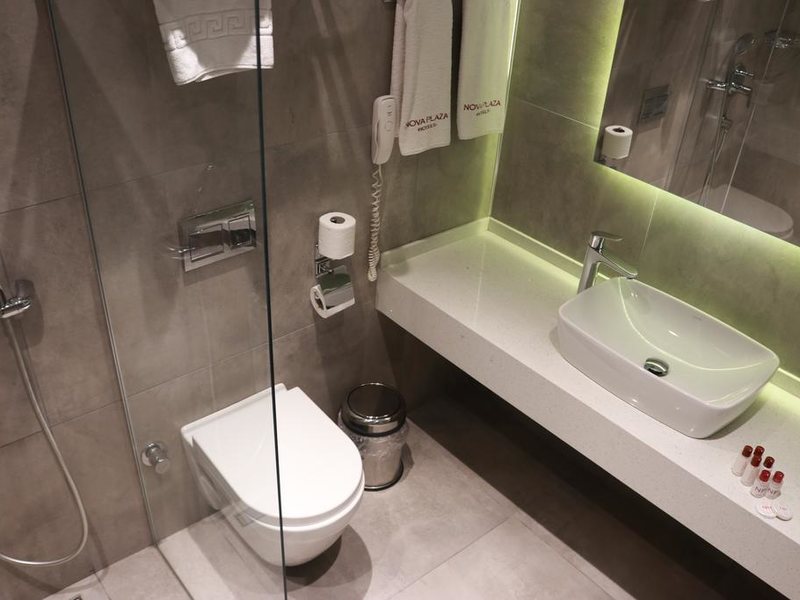Nova Plaza Crystal Hotel (ех 295861