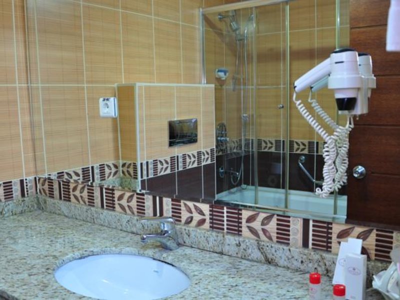 Nova Plaza Crystal Hotel (ех 68600