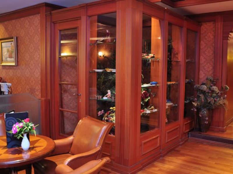 Nova Plaza Crystal Hotel (ех 68606