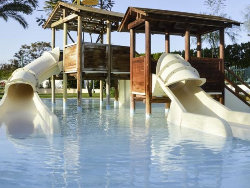 Novotel Beach 126602