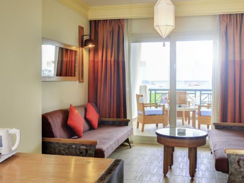 Novotel Beach 126620