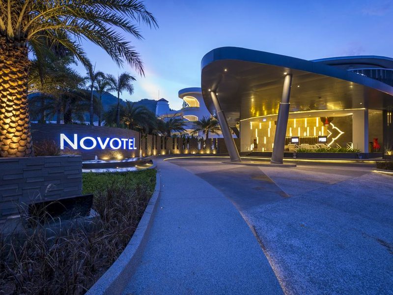 Novotel Phuket Karon Resort & Spa (ex. Talay Karon , ex 224932