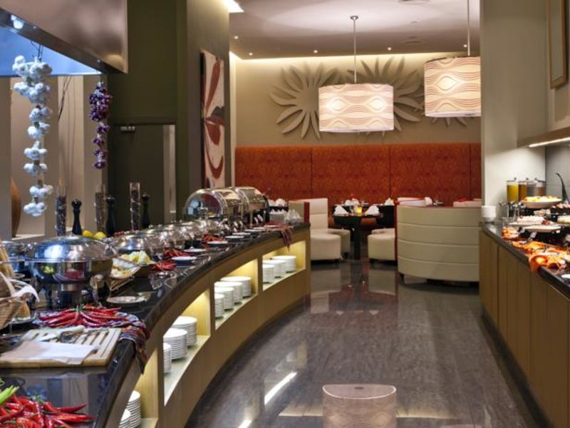 Novotel Suites Dubai Mall of the Emirates (ex 118787