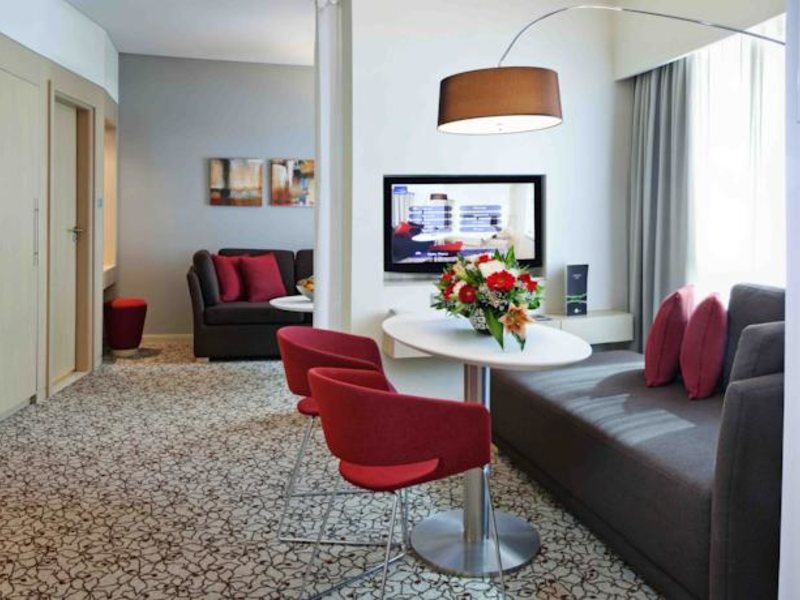 Novotel Suites Dubai Mall of the Emirates (ex 118794