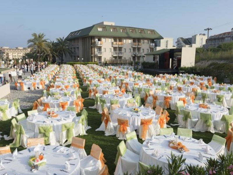 Novum Garden Side 95490