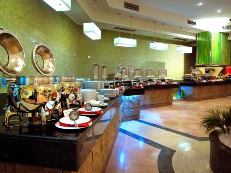 Nubian Village 42942