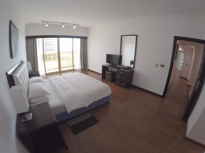 Number One Tower Suites 193175