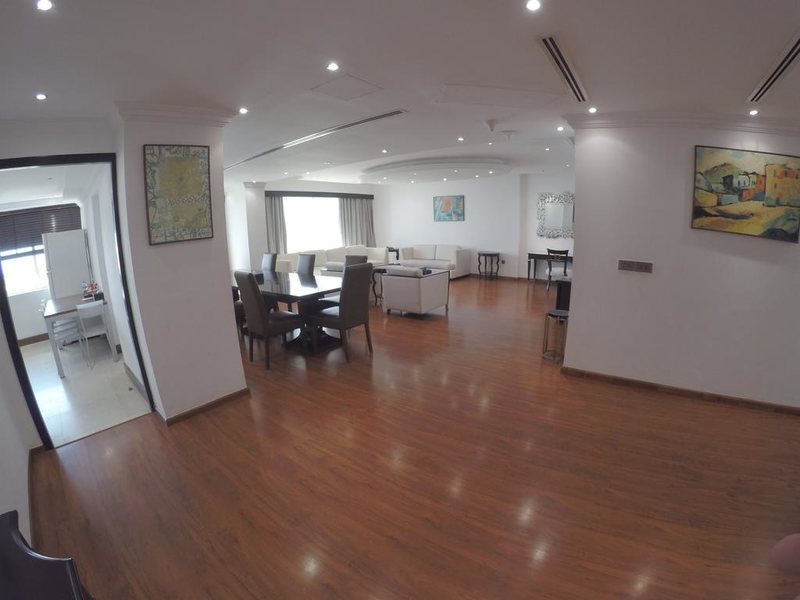 Number One Tower Suites 193178