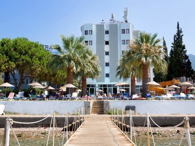 Nuova Beach Hotel (ех 71625