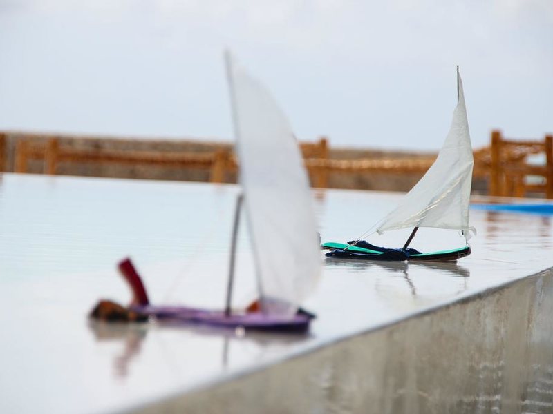 Nur Beach Resort 201270