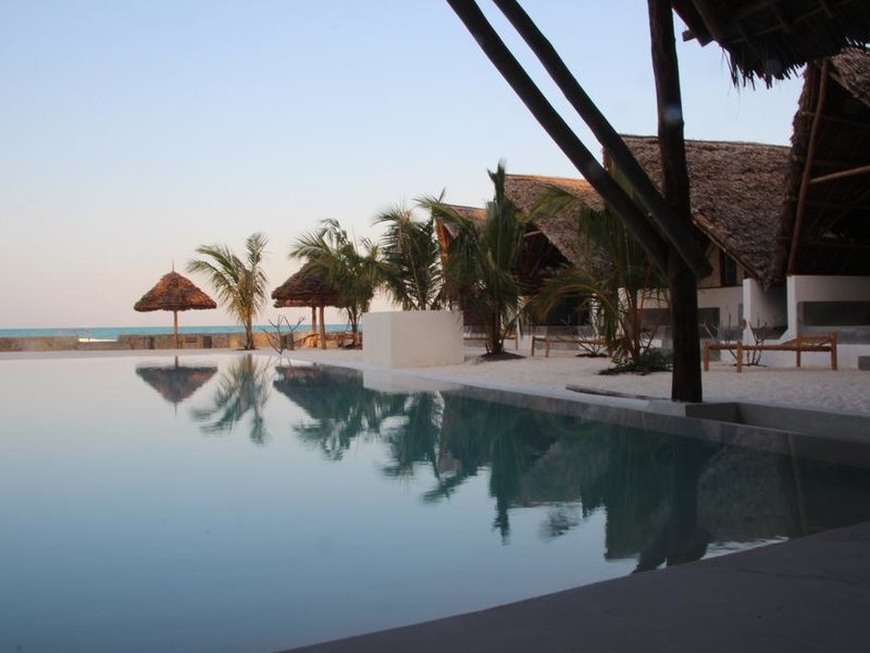 Nur Beach Resort 201281