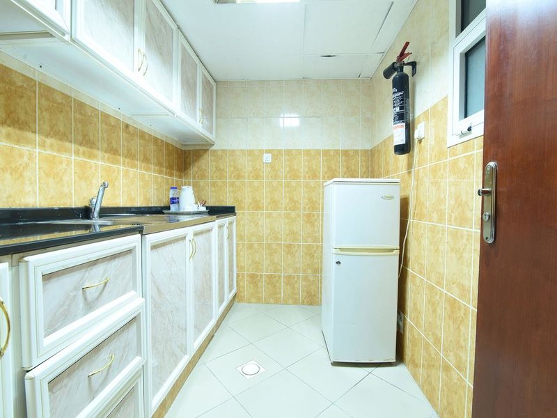 OYO 274 California Suites 299360