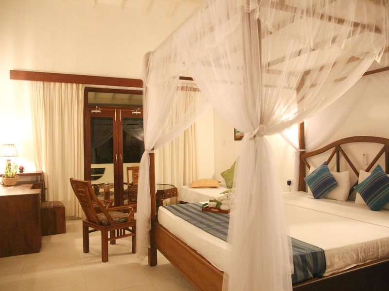 Oasey Beach Hotel 108157