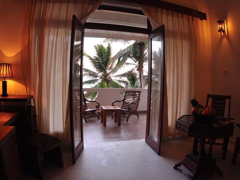 Oasey Beach Hotel 108165