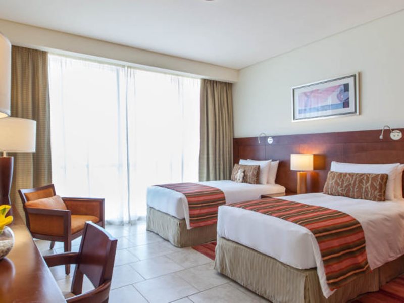 Oasis Beach Tower Apartments 48555