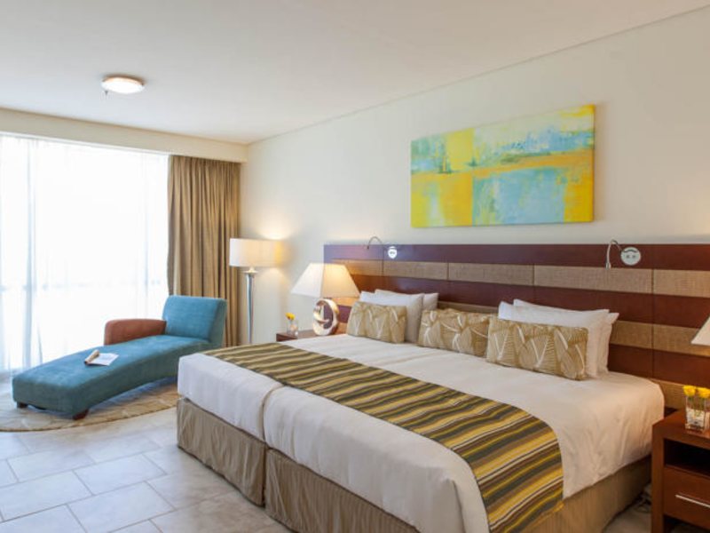 Oasis Beach Tower Apartments 48557