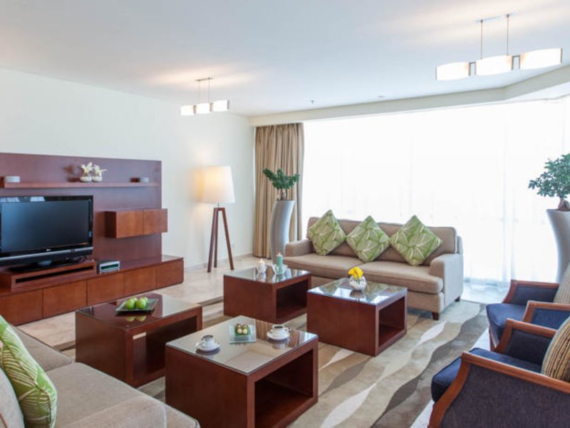 Oasis Beach Tower Apartments 48561