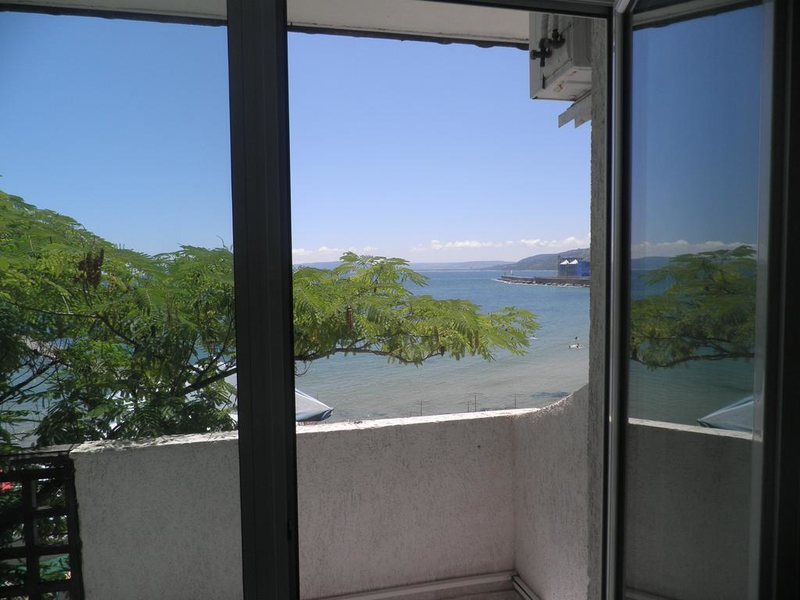 Oasis (Balchik)  166771