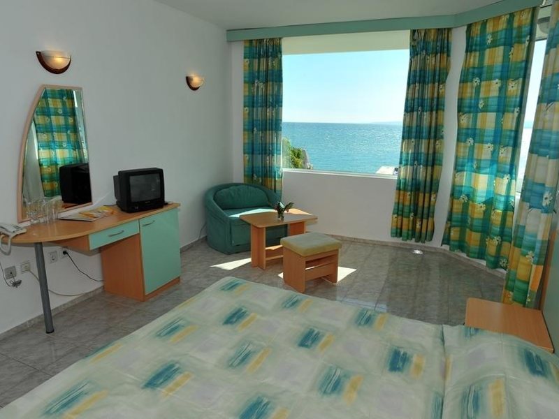 Oasis (Balchik)  166777