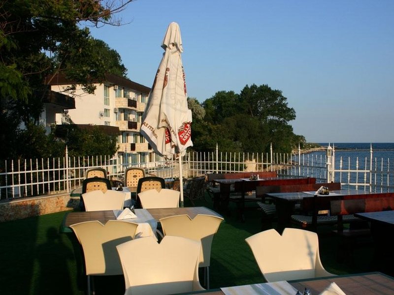 Oasis (Balchik)  166791