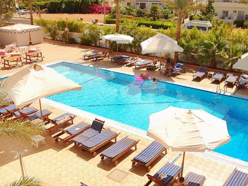 Ocean Club Hotel  146075